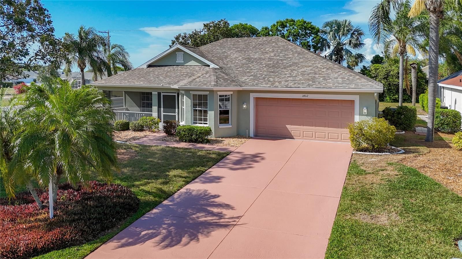 1402 BLUEWATER DR, SUN CITY CENTER, FL, 33573