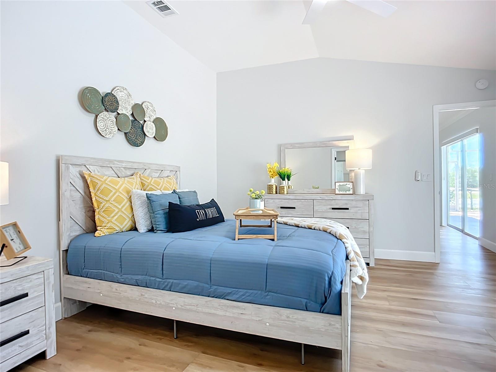 1402 BLUEWATER DR, SUN CITY CENTER, FL, 33573