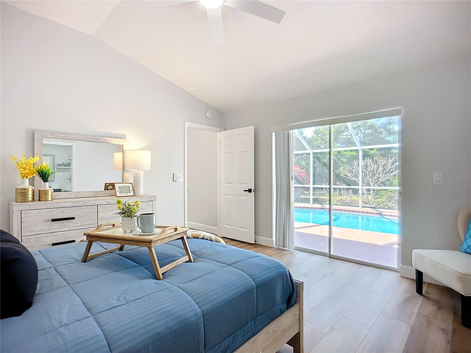 1402 BLUEWATER DR, SUN CITY CENTER, FL, 33573