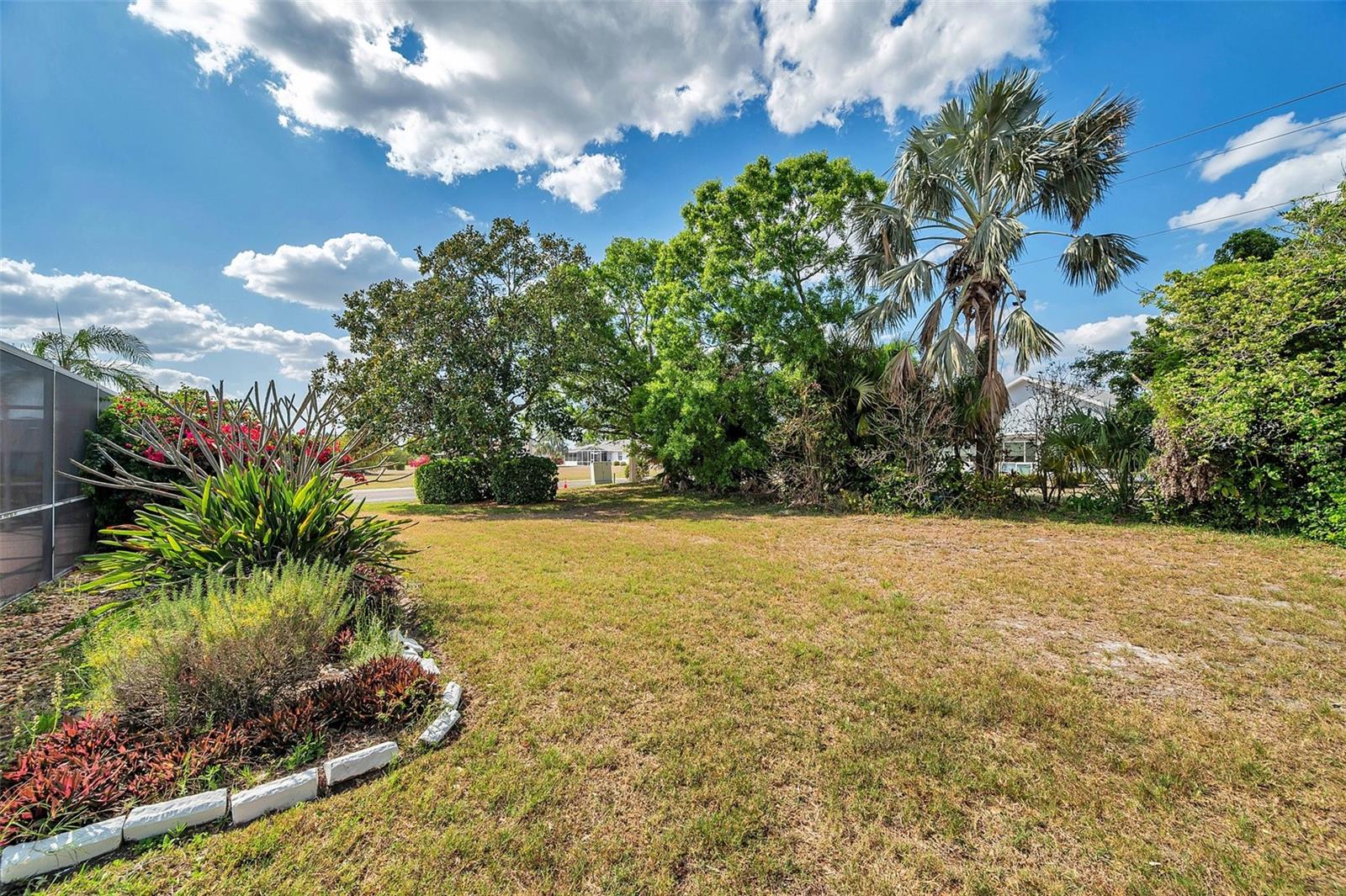 1402 BLUEWATER DR, SUN CITY CENTER, FL, 33573