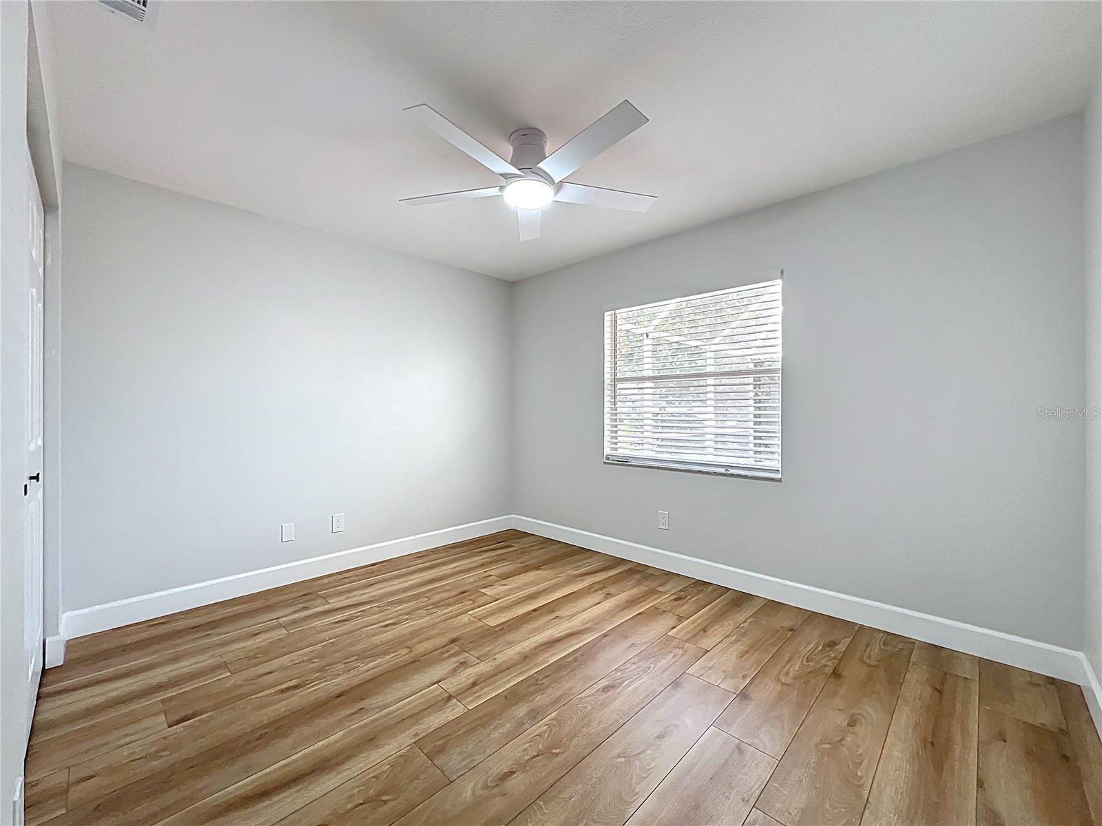 1402 BLUEWATER DR, SUN CITY CENTER, FL, 33573