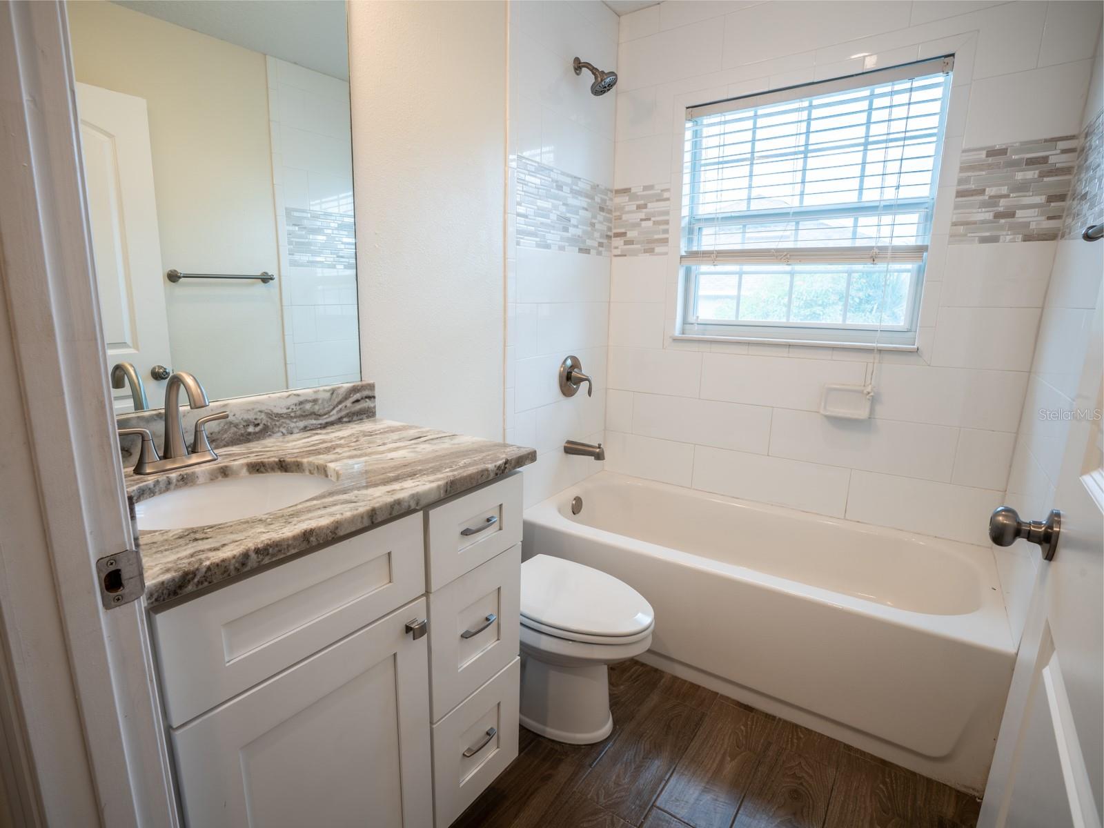 727 HULL ISLAND DR, OAKLAND, FL, 34787