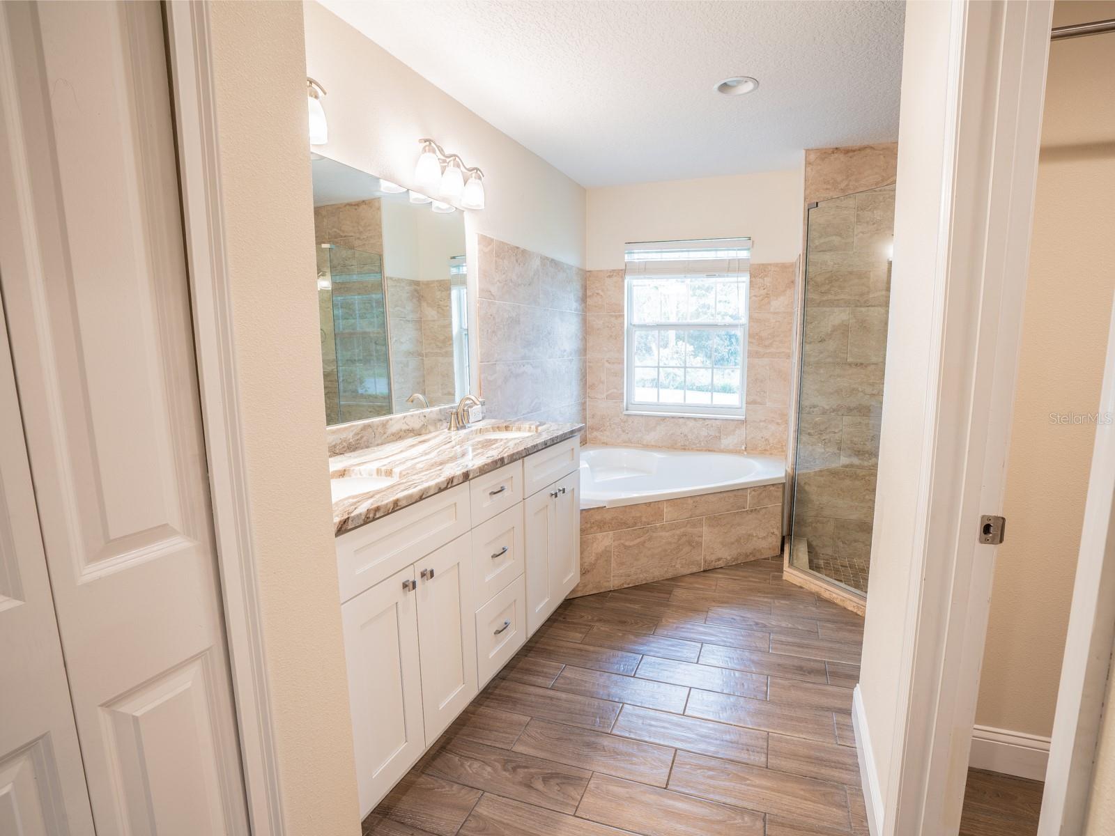 727 HULL ISLAND DR, OAKLAND, FL, 34787