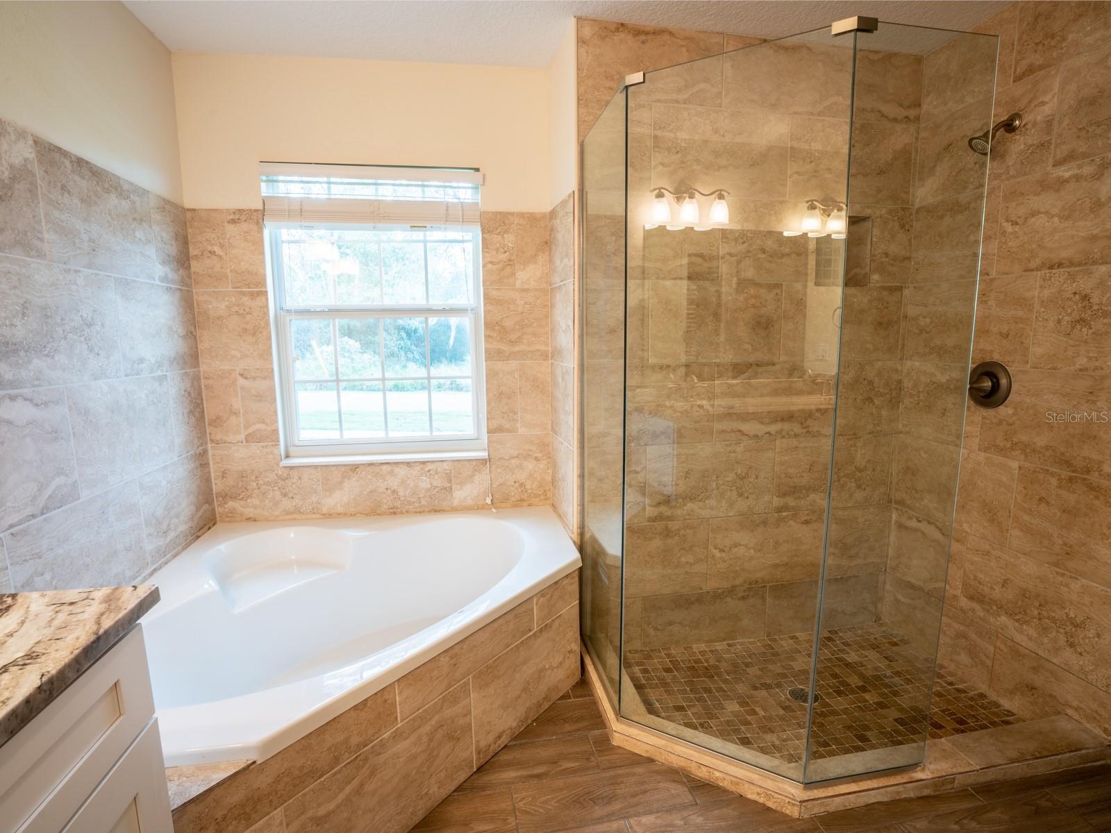 727 HULL ISLAND DR, OAKLAND, FL, 34787