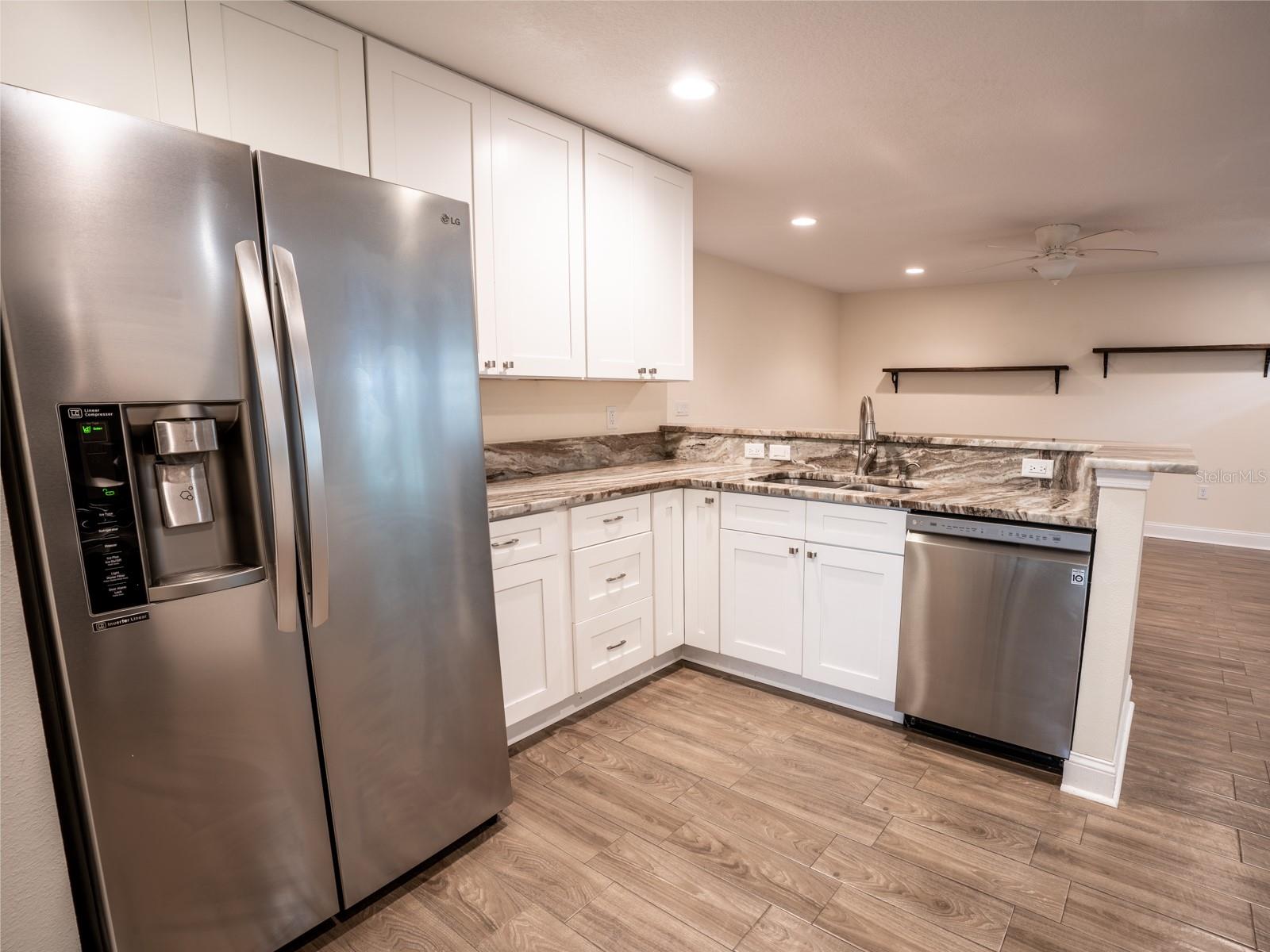 727 HULL ISLAND DR, OAKLAND, FL, 34787