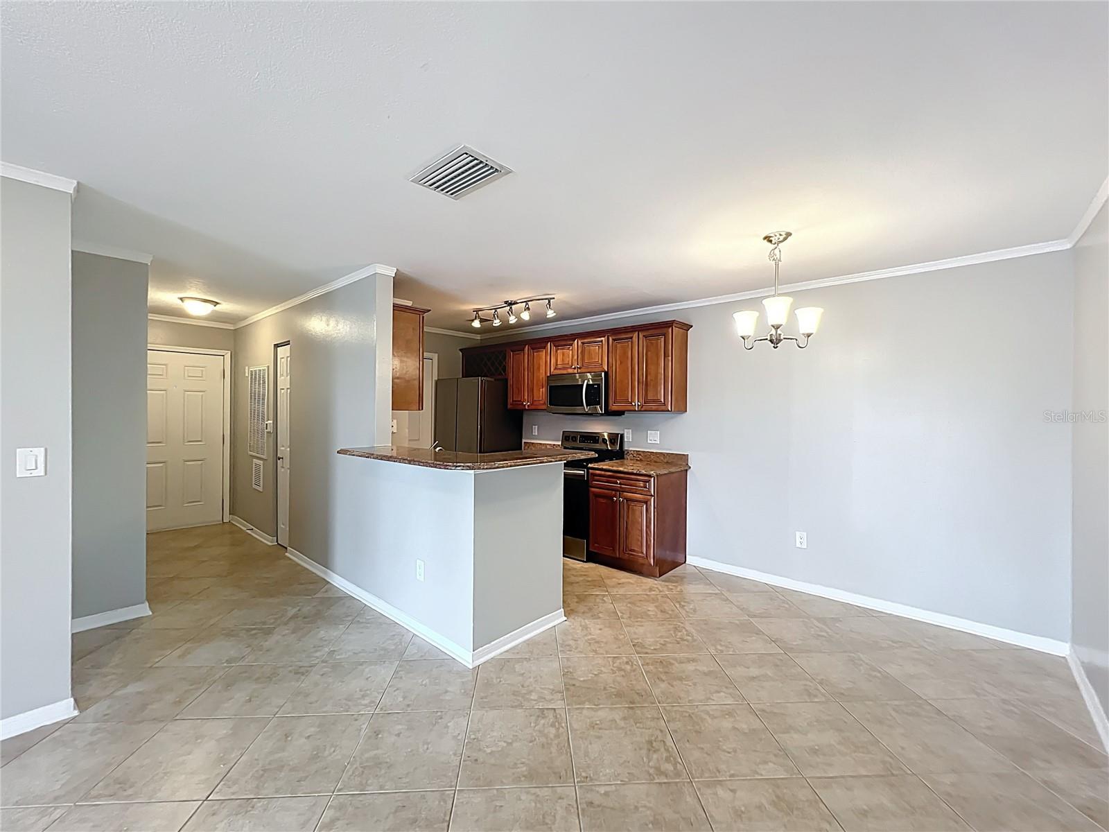 2513 GRASSY POINT DR #107, LAKE MARY, FL, 32746