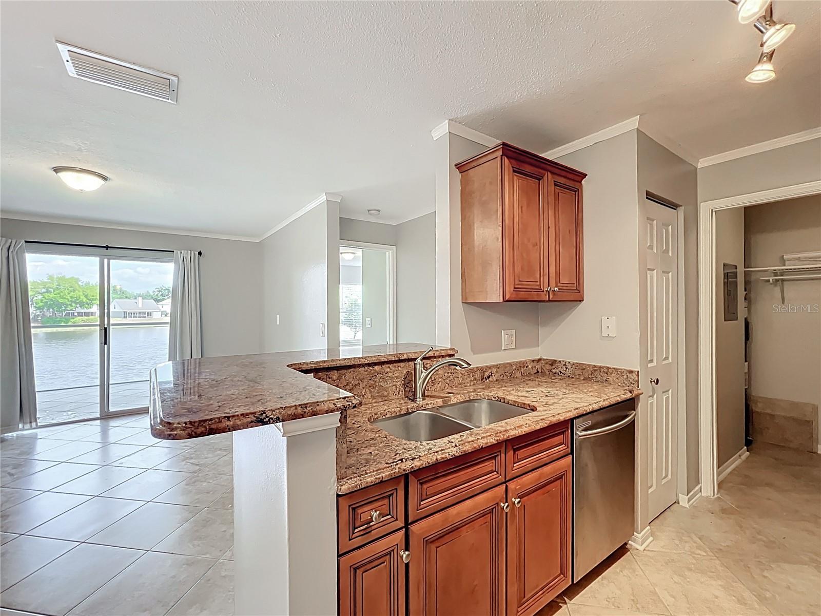 2513 GRASSY POINT DR #107, LAKE MARY, FL, 32746