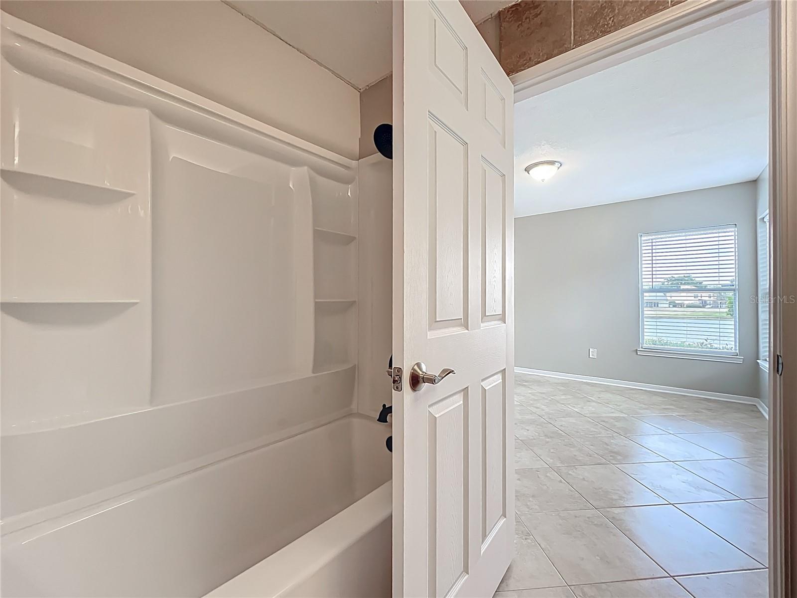 2513 GRASSY POINT DR #107, LAKE MARY, FL, 32746