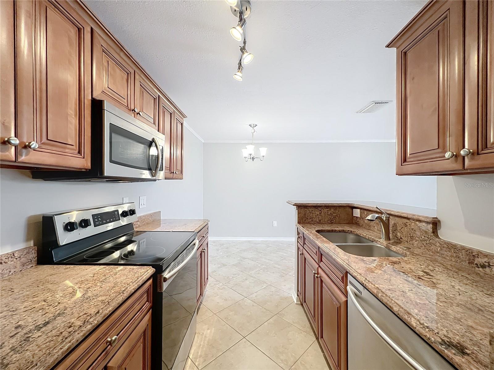 2513 GRASSY POINT DR #107, LAKE MARY, FL, 32746