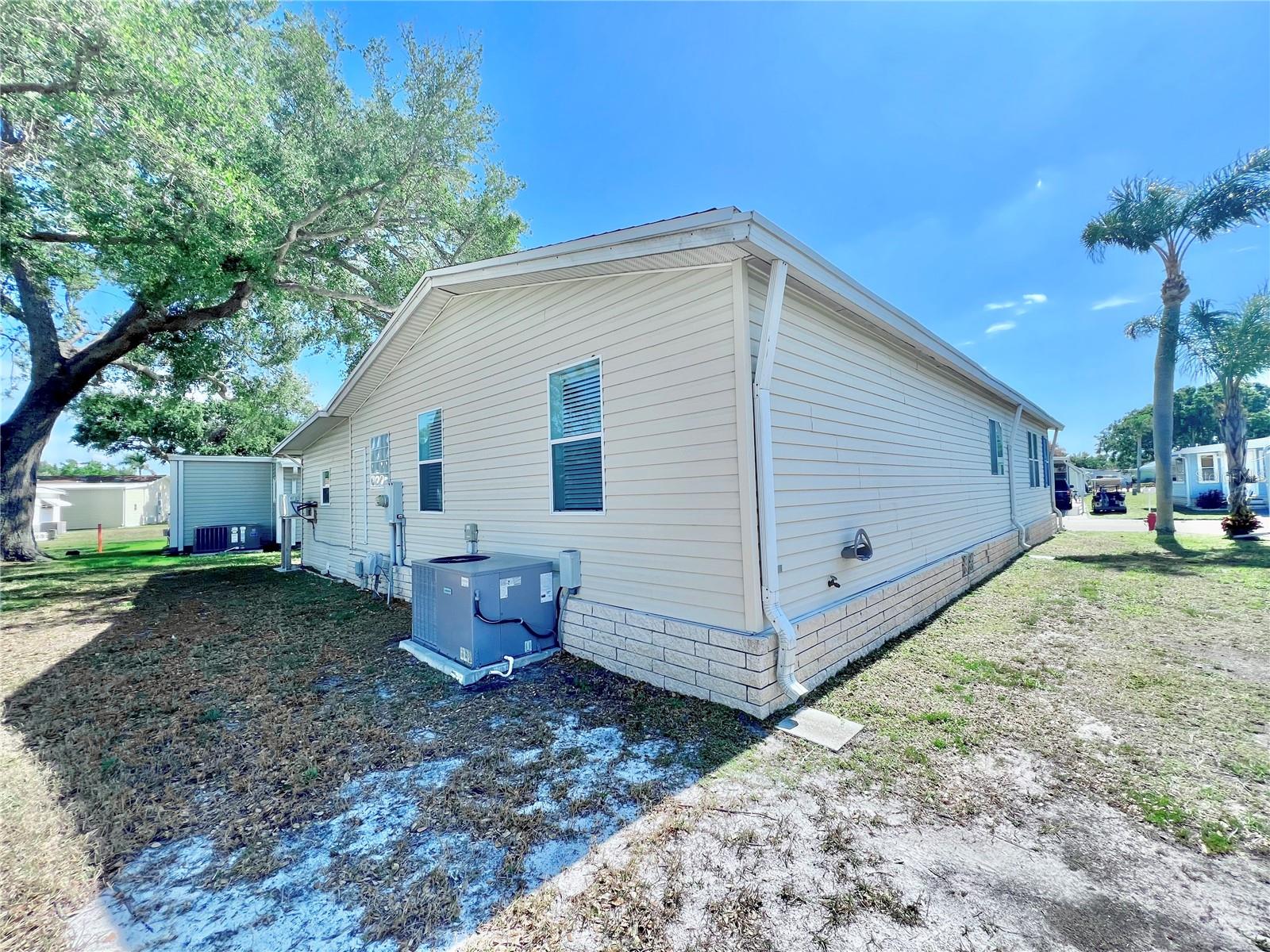 1100 BELCHER RD S #512, LARGO, FL, 33771