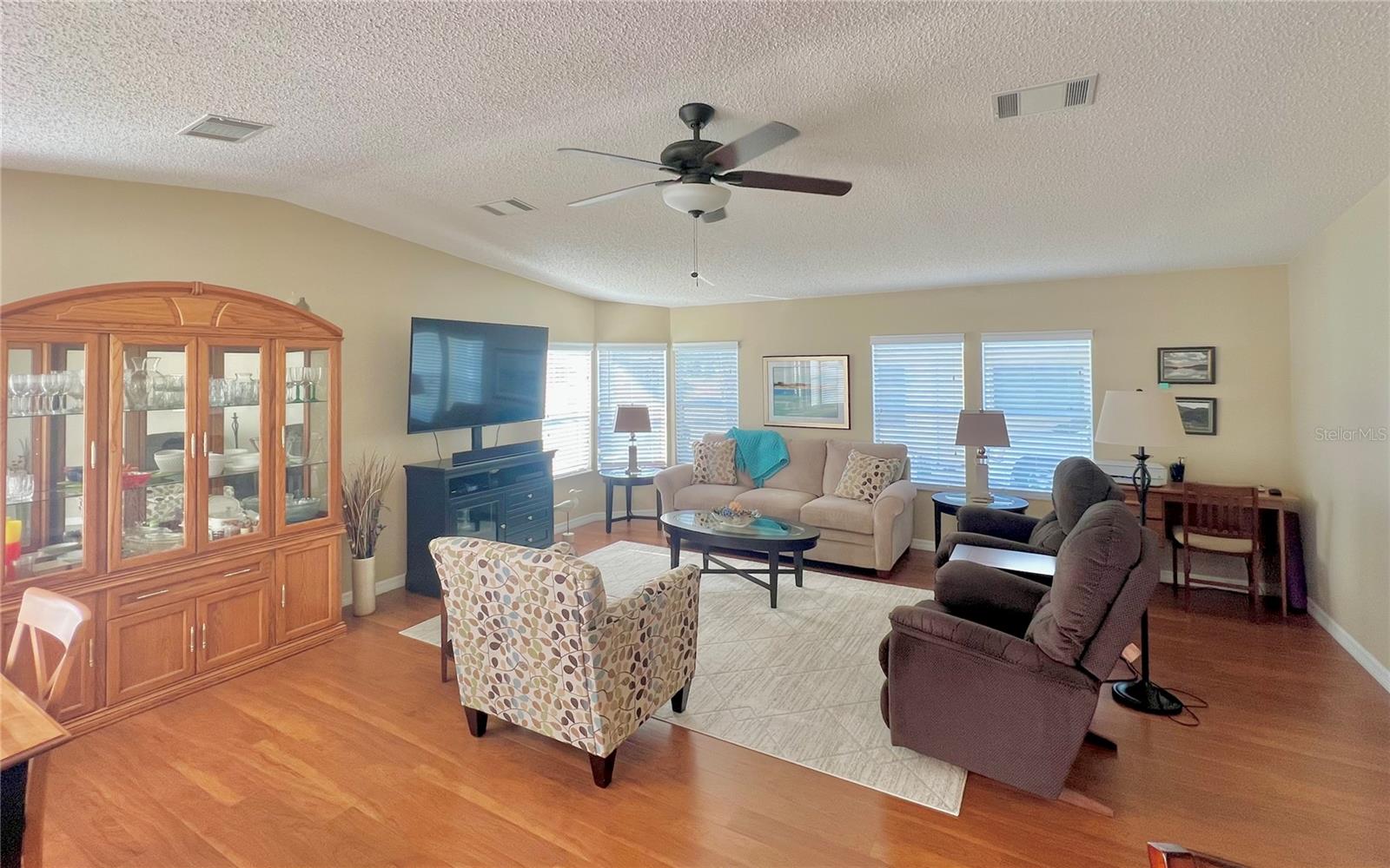 1100 BELCHER RD S #512, LARGO, FL, 33771