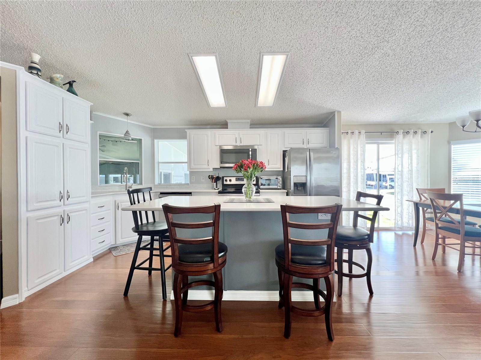 1100 BELCHER RD S #512, LARGO, FL, 33771