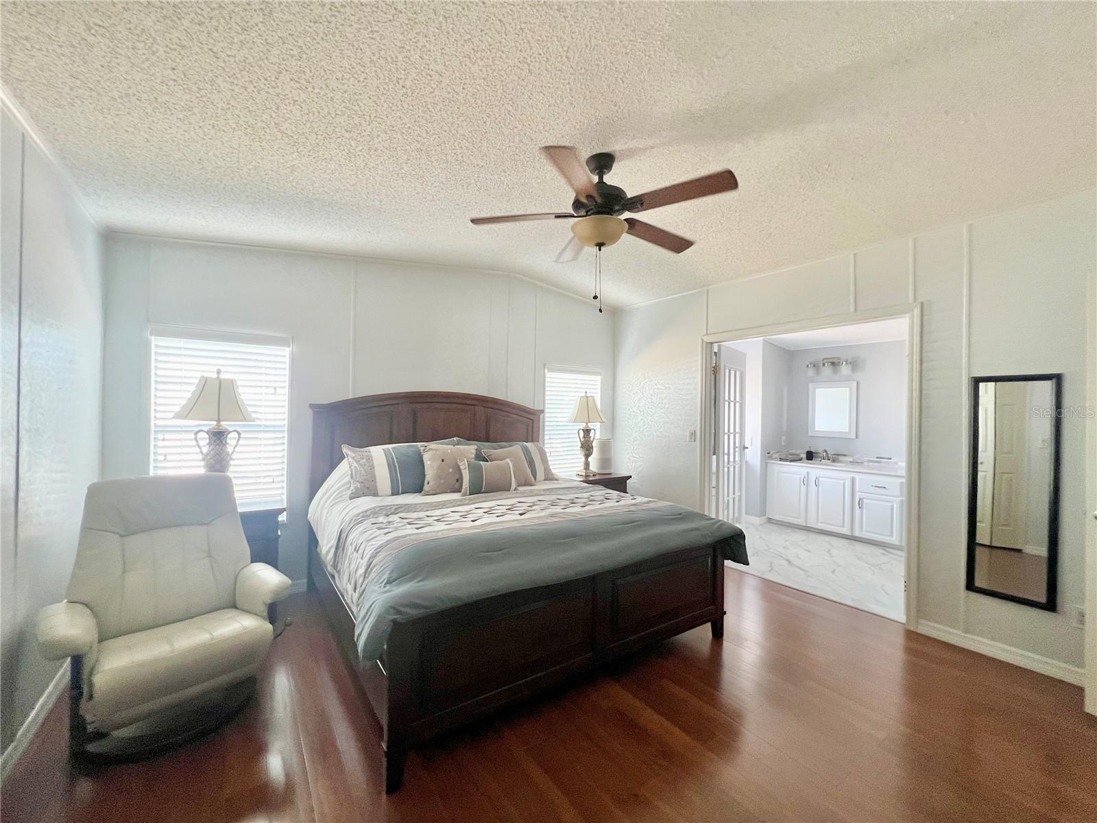 1100 BELCHER RD S #512, LARGO, FL, 33771