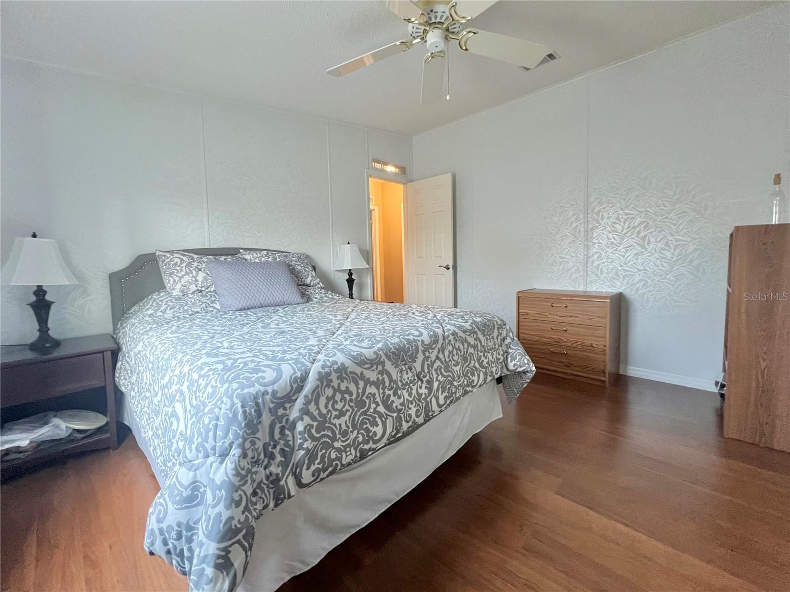 1100 BELCHER RD S #512, LARGO, FL, 33771