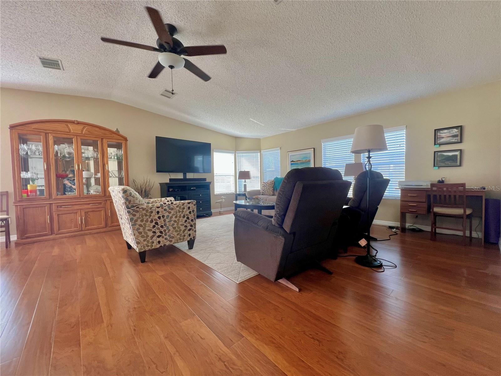 1100 BELCHER RD S #512, LARGO, FL, 33771