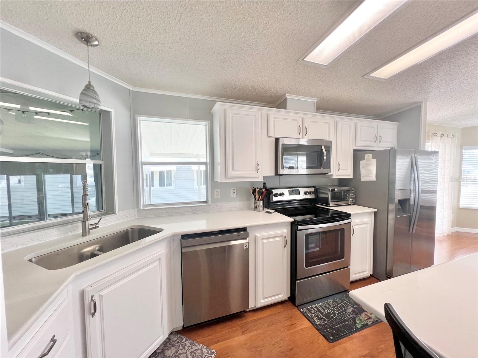 1100 BELCHER RD S #512, LARGO, FL, 33771