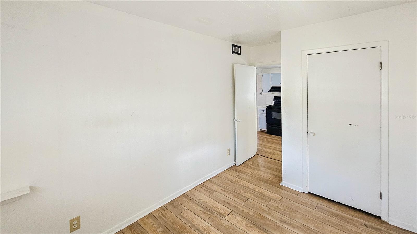 527 4TH AVE NW, LARGO, FL, 33770