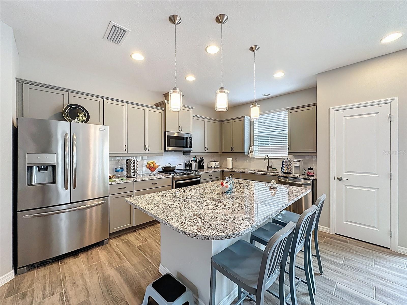 368 ALCOVE DR, GROVELAND, FL, 34736