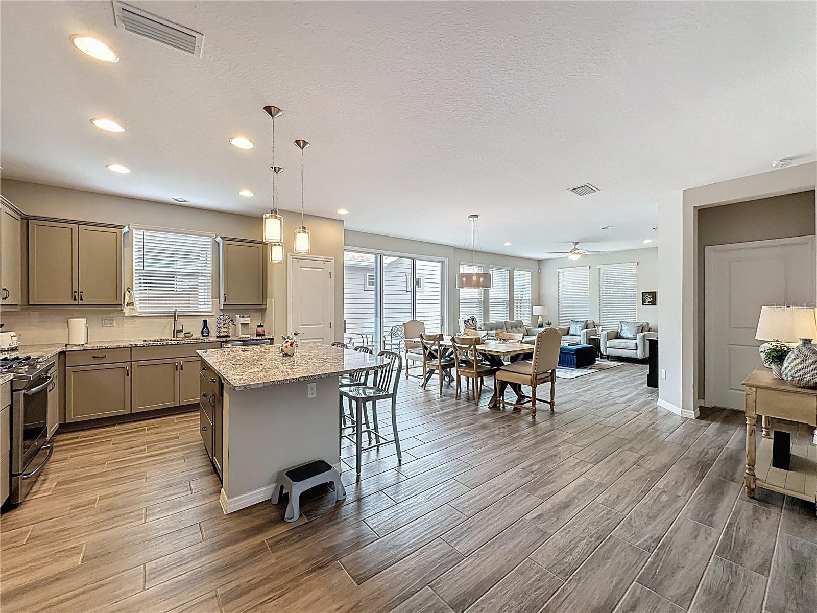 368 ALCOVE DR, GROVELAND, FL, 34736