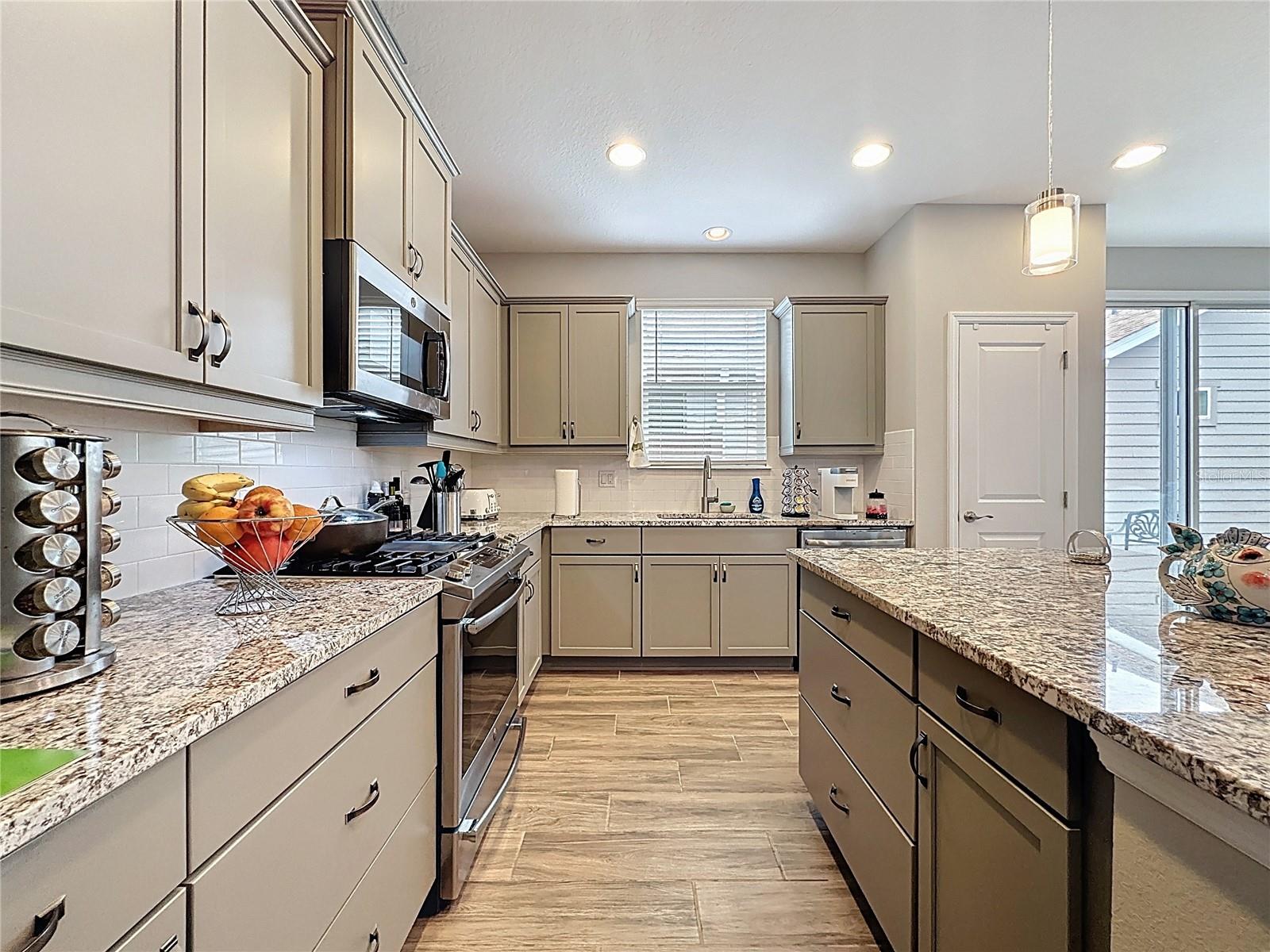 368 ALCOVE DR, GROVELAND, FL, 34736