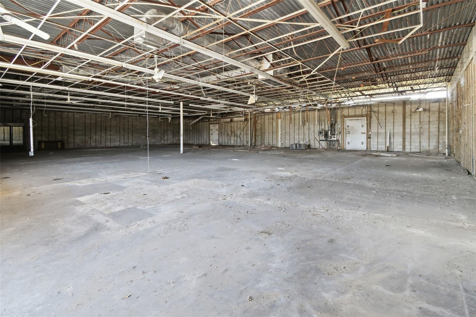 2501 MEDULLA RD, PLANT CITY, FL, 33566