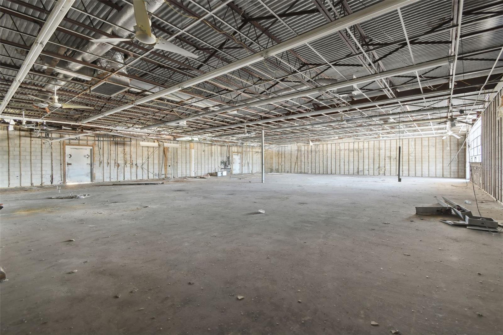 2501 MEDULLA RD, PLANT CITY, FL, 33566