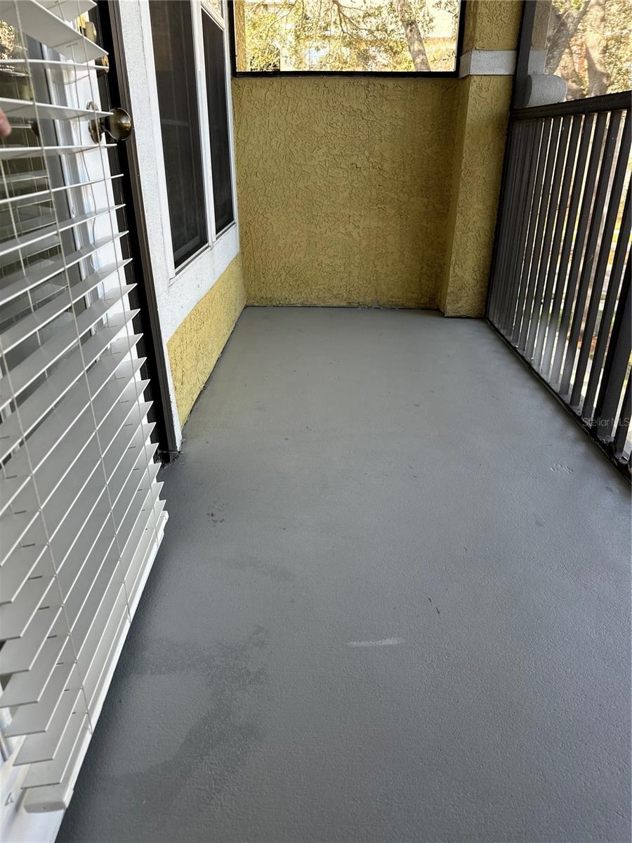 10102 COURTNEY OAKS CIR #202, TAMPA, FL, 33619