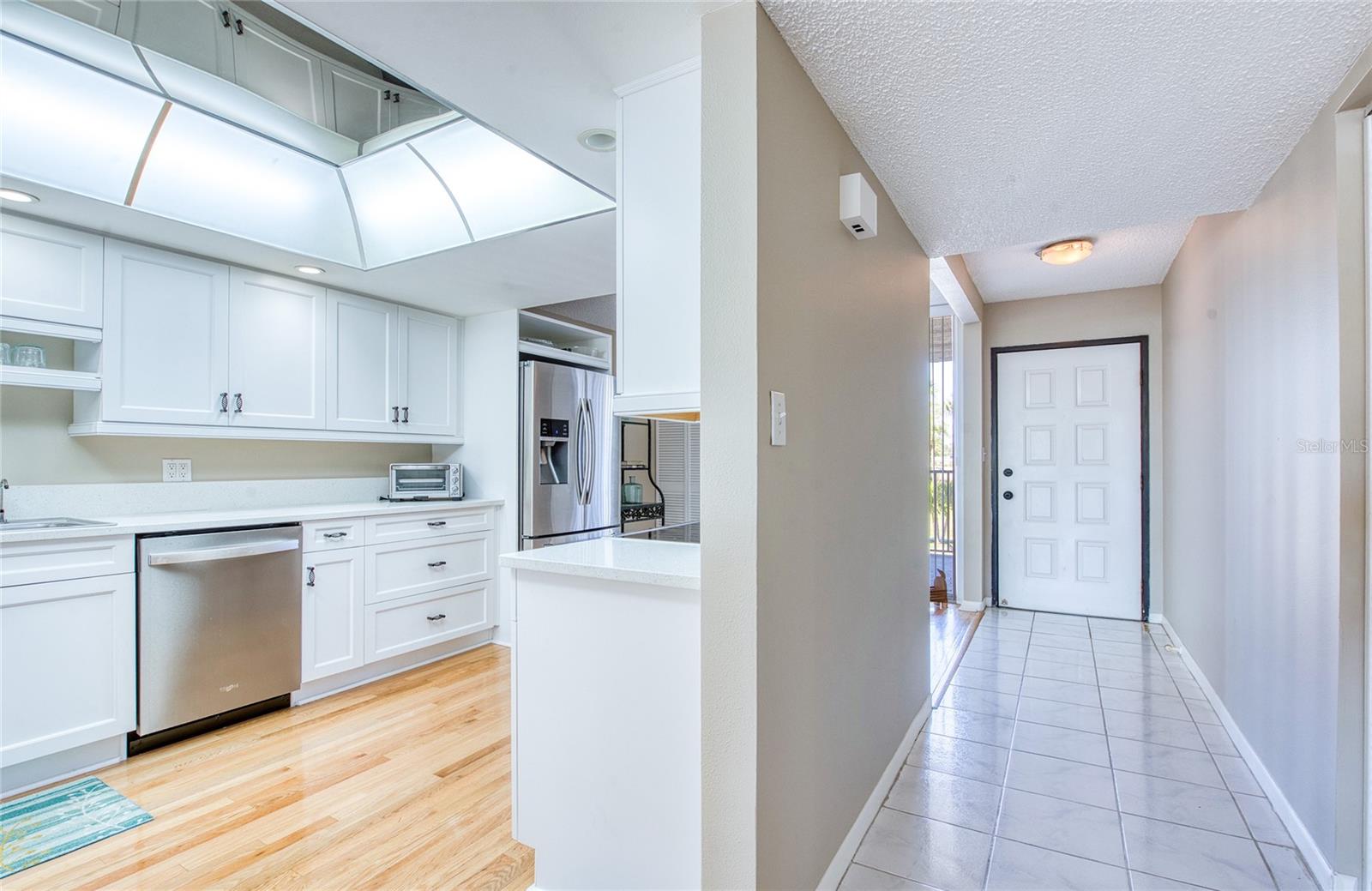 7037 SUNSET DR S #205, SOUTH PASADENA, FL, 33707