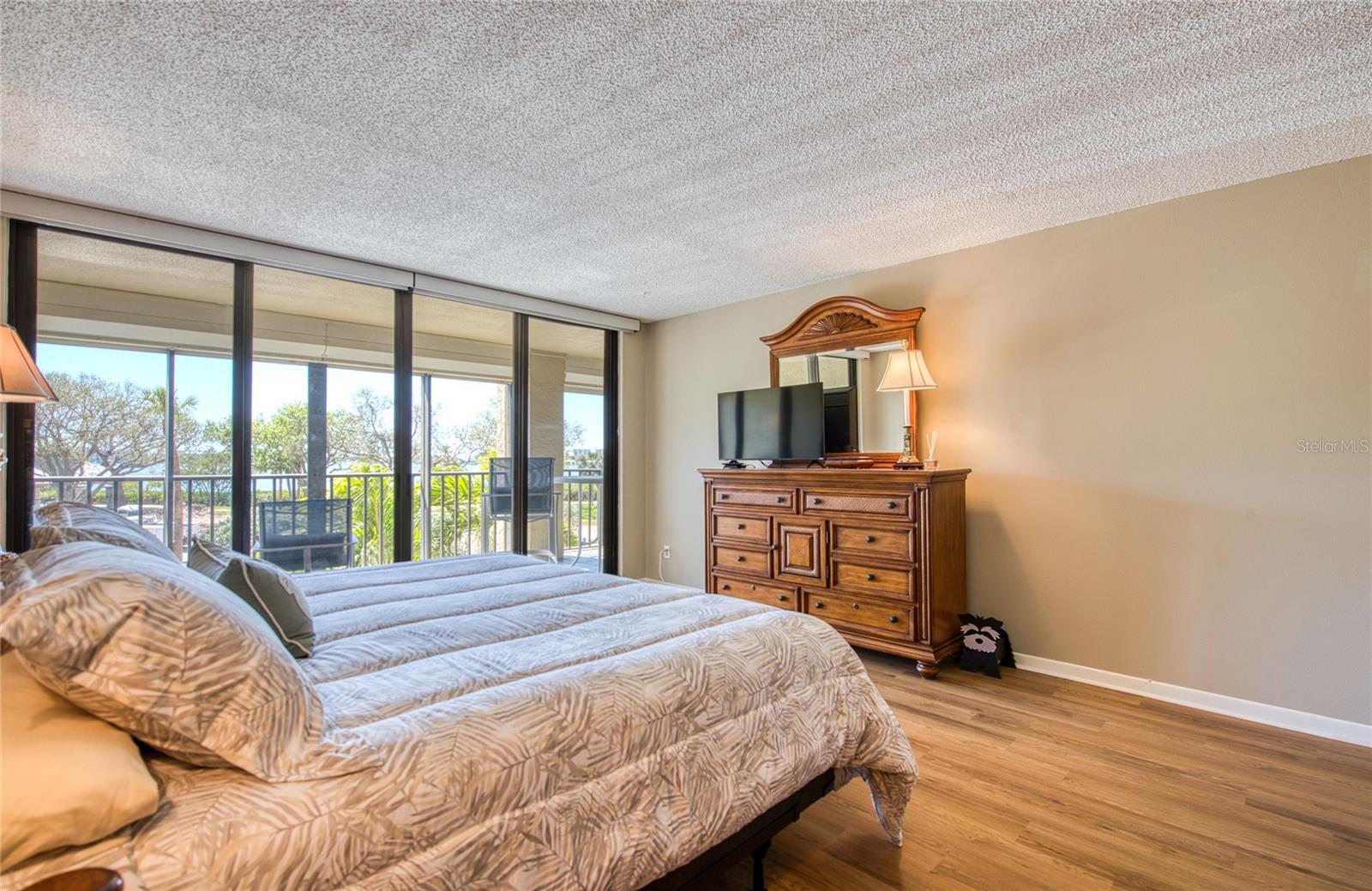 7037 SUNSET DR S #205, SOUTH PASADENA, FL, 33707