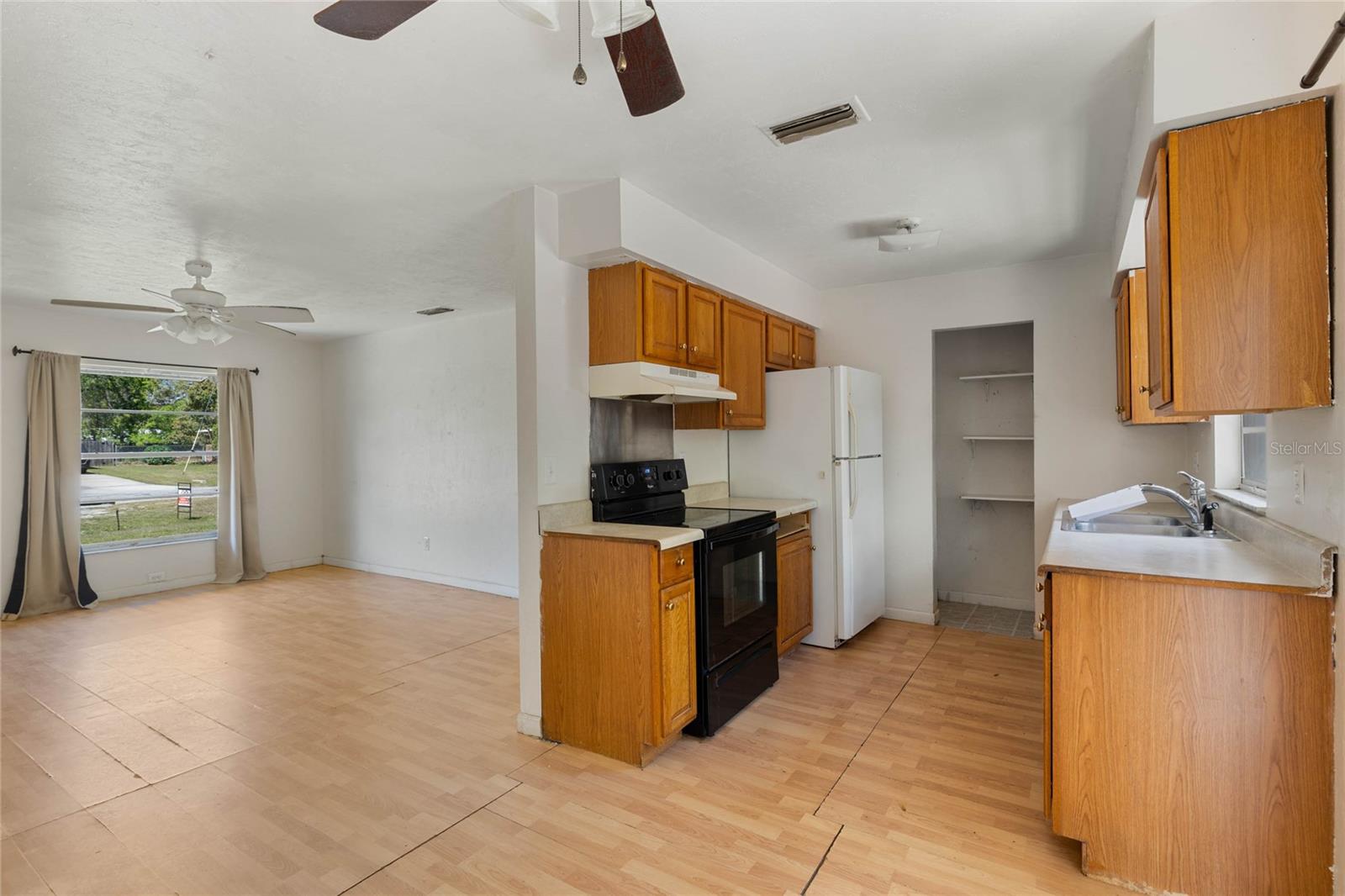 11987 SE 95TH TER, BELLEVIEW, FL, 34420