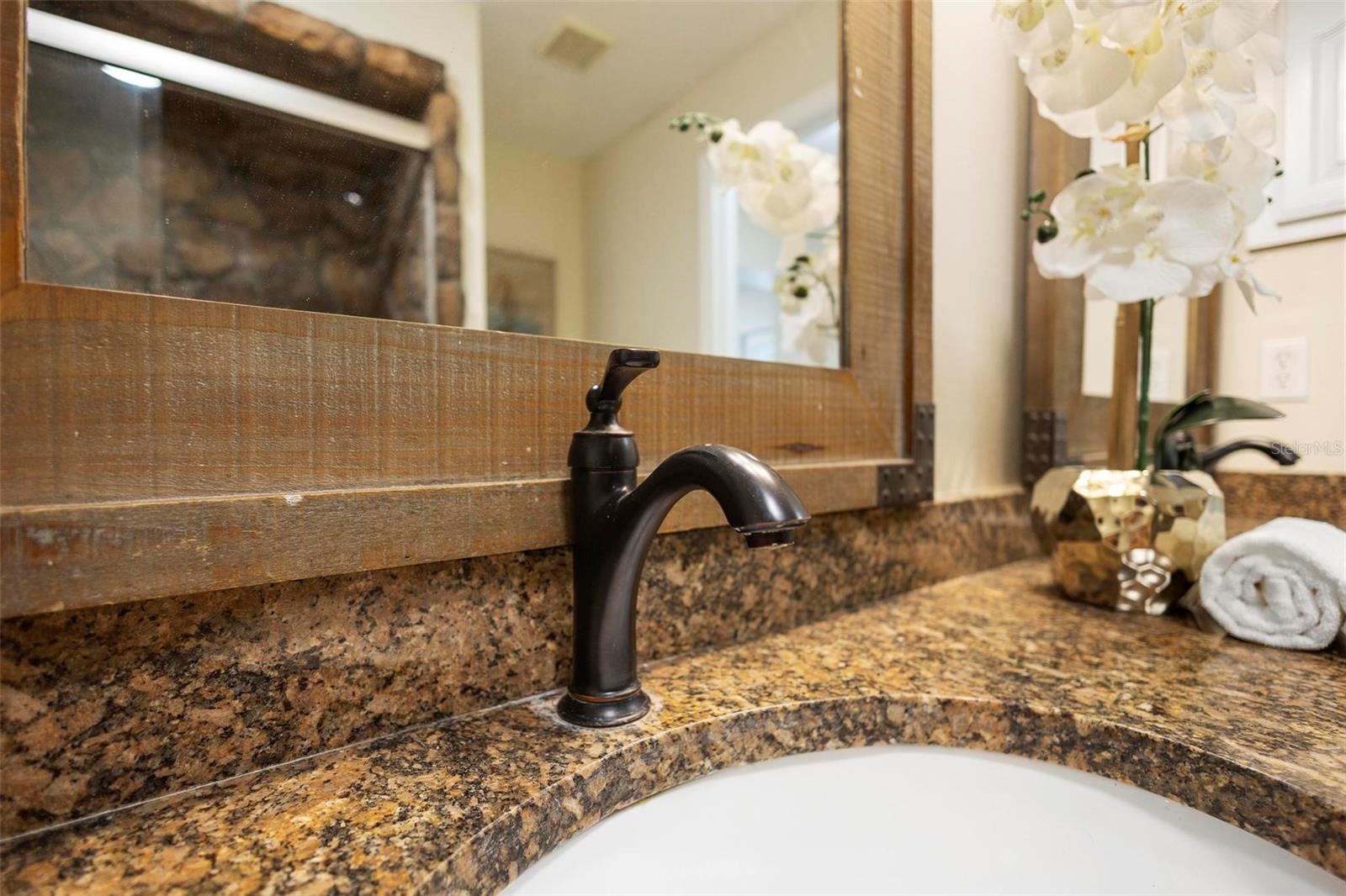 2530 COUNTRY SQUIRE LN, DELAND, FL, 32720