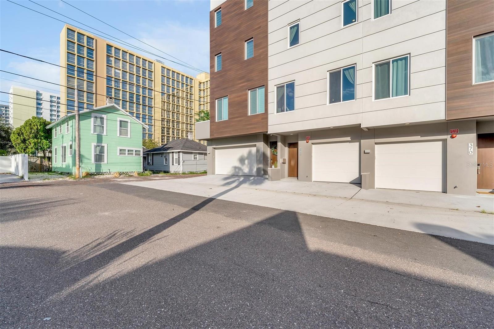 372 6TH ST S #12, ST PETERSBURG, FL, 33701