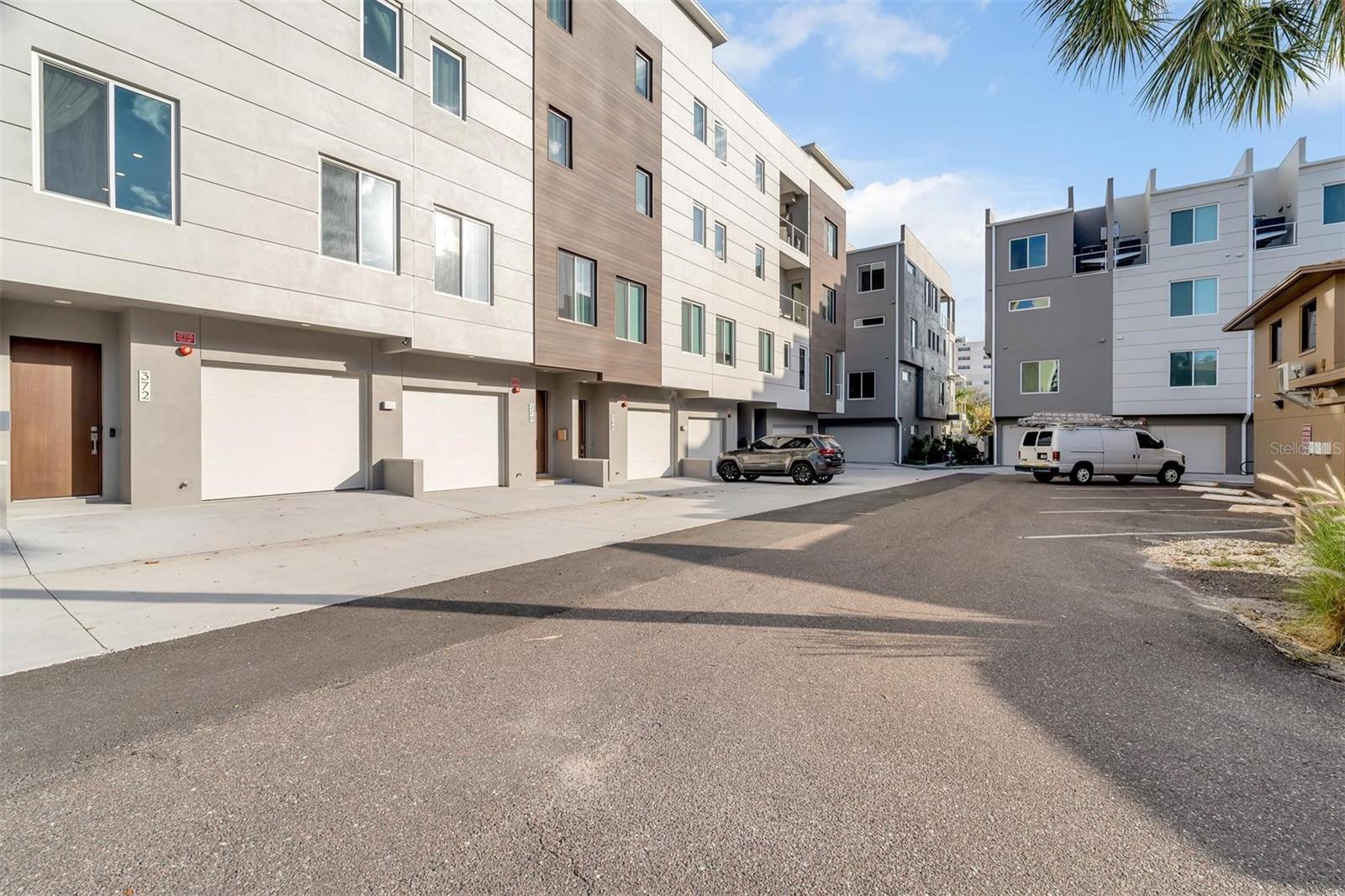 372 6TH ST S #12, ST PETERSBURG, FL, 33701