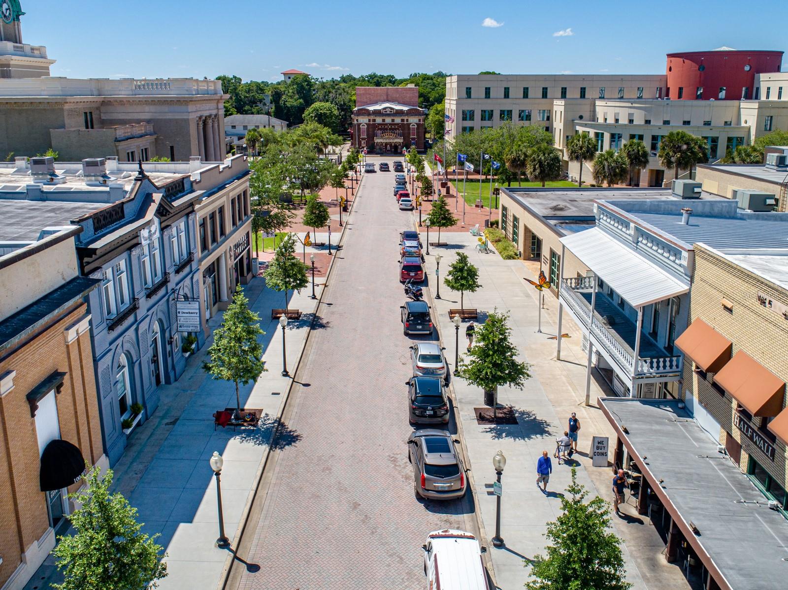 302 LAMBERTON LN, DELAND, FL, 32724