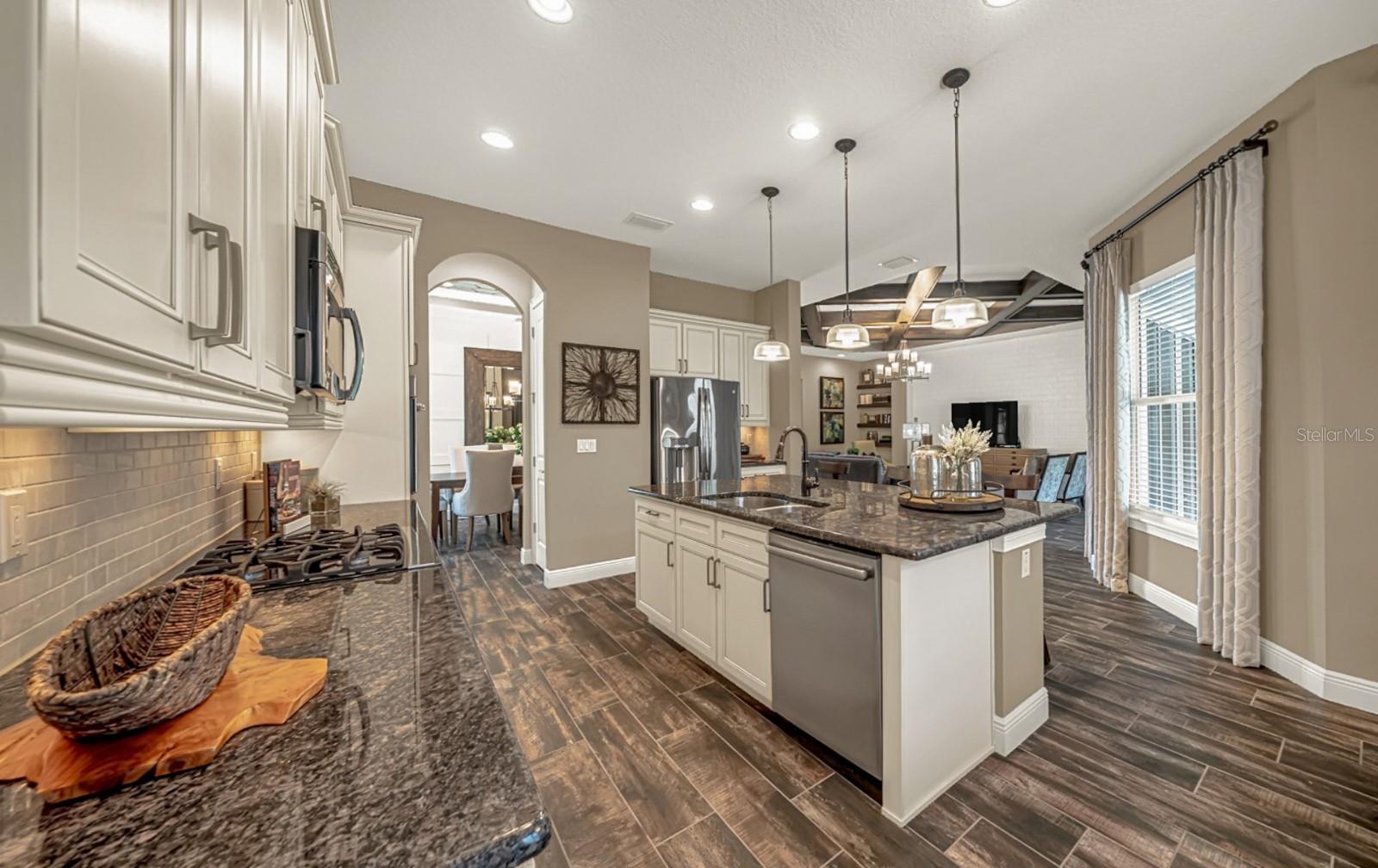 302 LAMBERTON LN, DELAND, FL, 32724