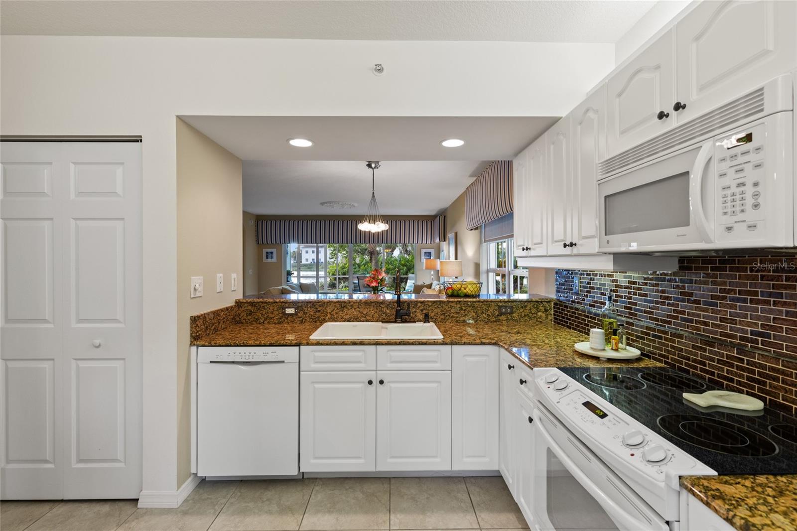 442 SUNSET LAKE BLVD #104, VENICE, FL, 34292