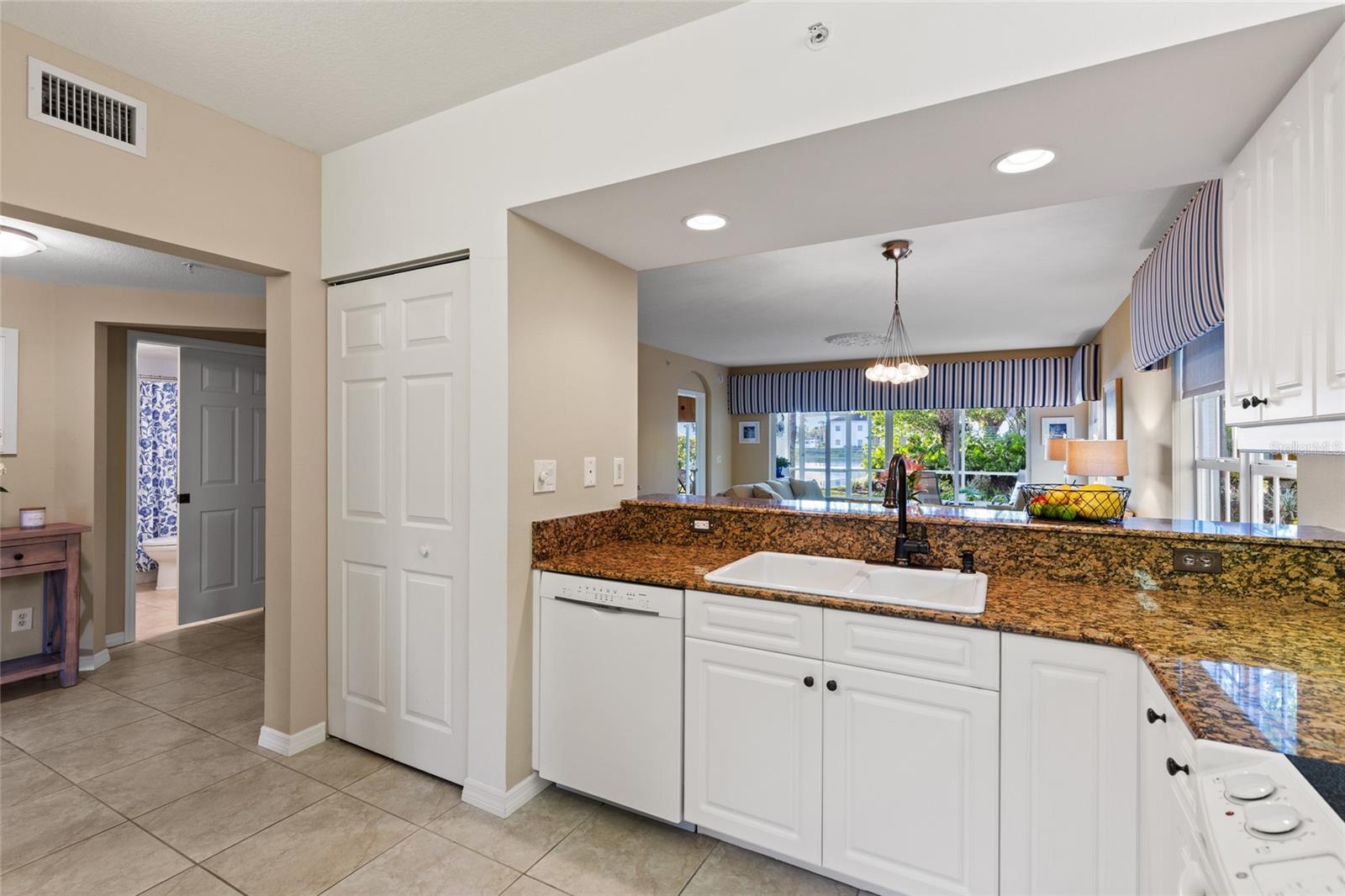 442 SUNSET LAKE BLVD #104, VENICE, FL, 34292