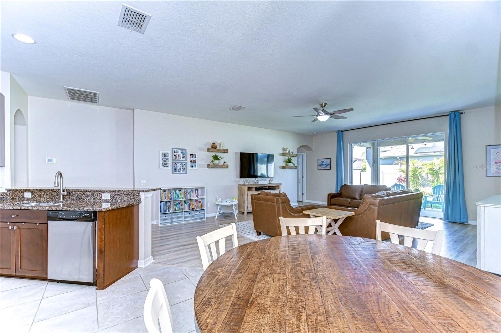 10868 BREAKING ROCKS DR, TAMPA, FL, 33647