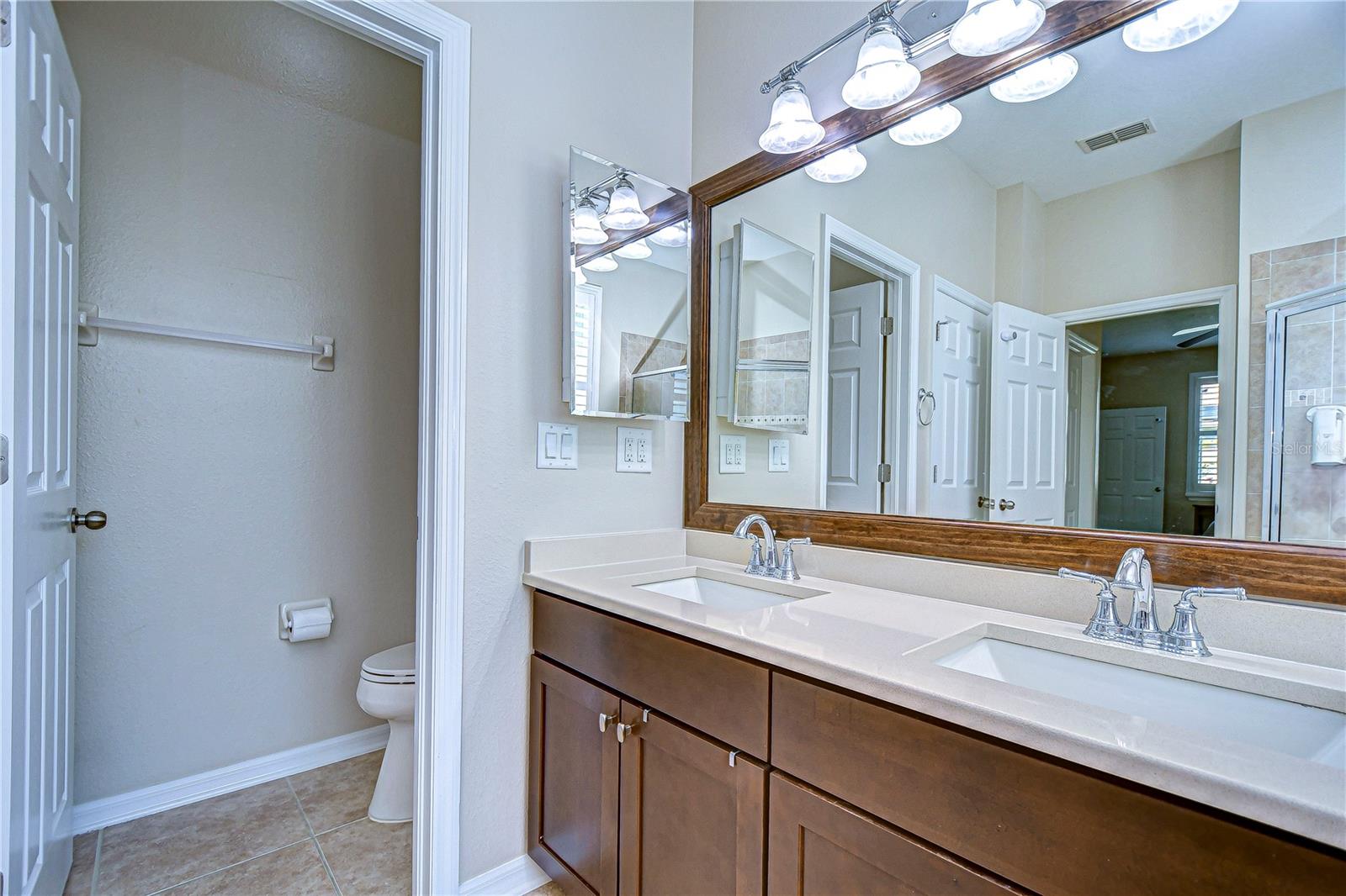 10868 BREAKING ROCKS DR, TAMPA, FL, 33647