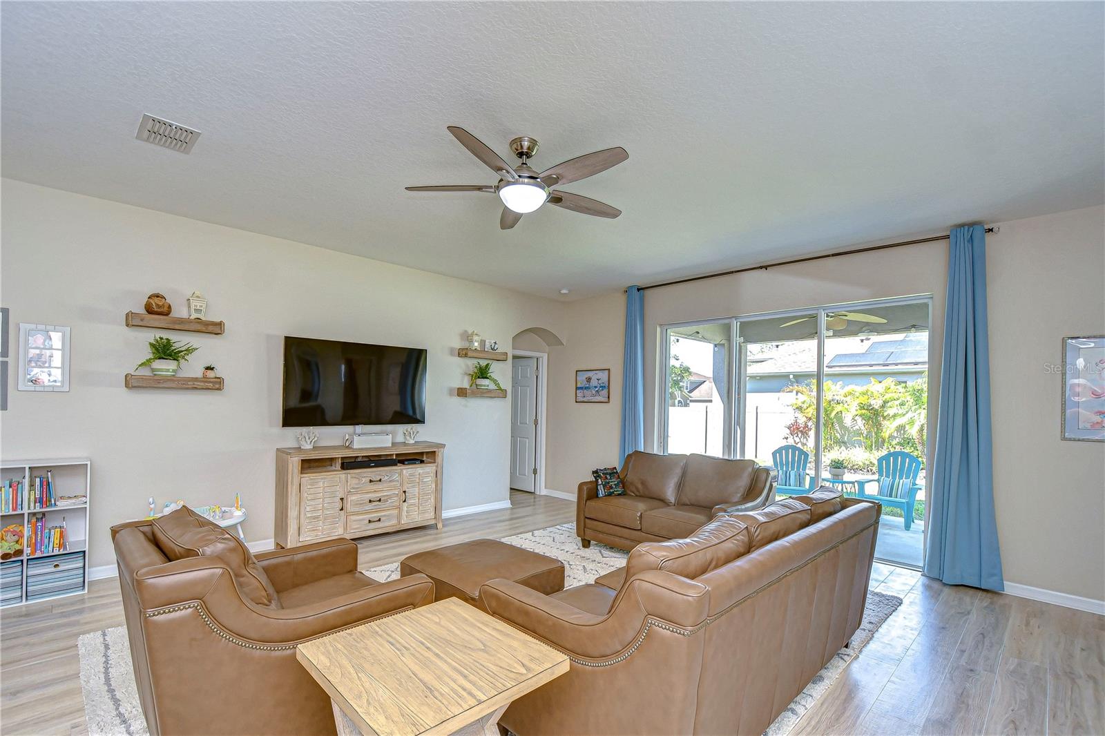 10868 BREAKING ROCKS DR, TAMPA, FL, 33647