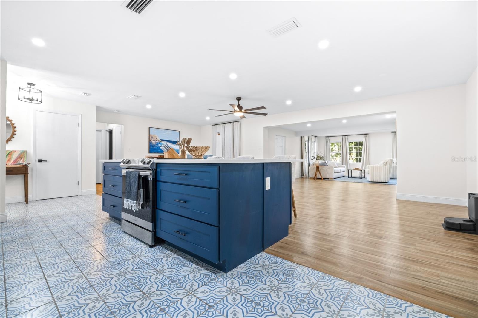 2244 GLENMOOR RD N, CLEARWATER, FL, 33764