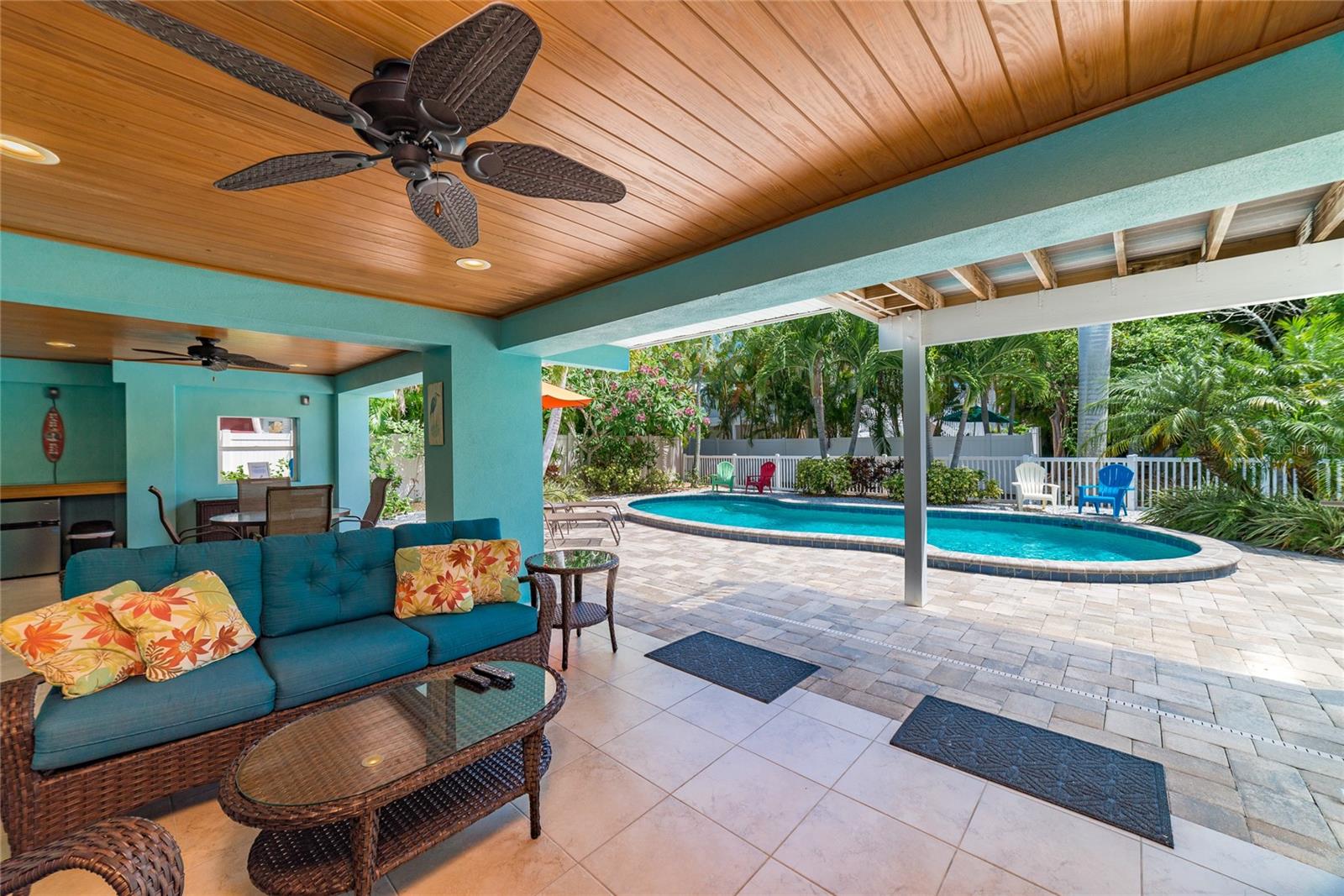 805 N BAY BLVD, ANNA MARIA, FL, 34216