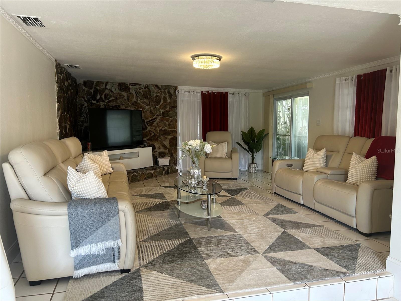 6701 CLIFTON ST, TAMPA, FL, 33634