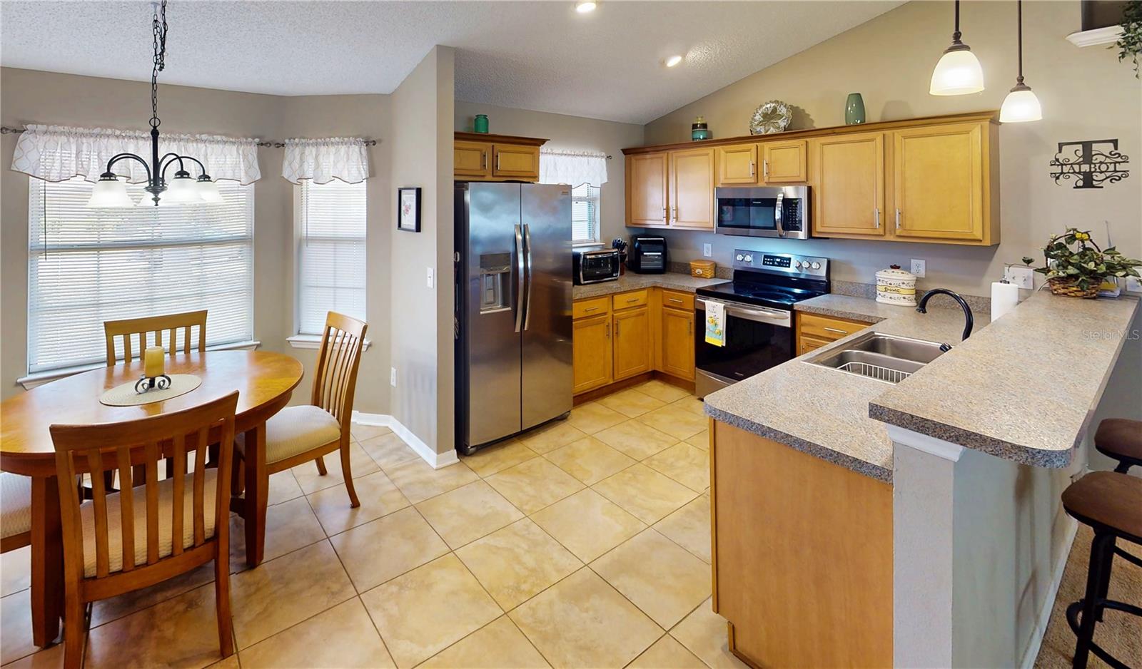 73 ROYAL OAK DR, PALM COAST, FL, 32164