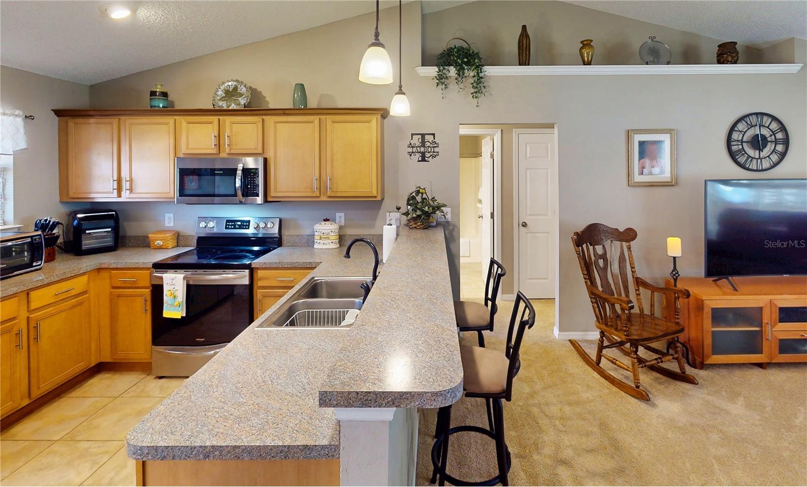 73 ROYAL OAK DR, PALM COAST, FL, 32164