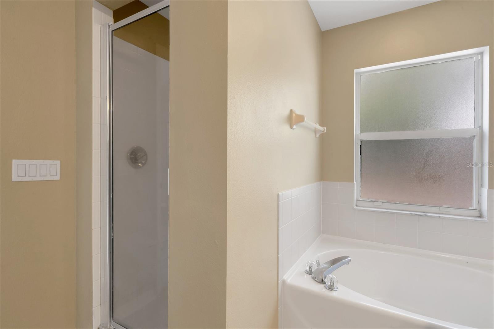 10212 TAKOMAH TRL, TAMPA, FL, 33617