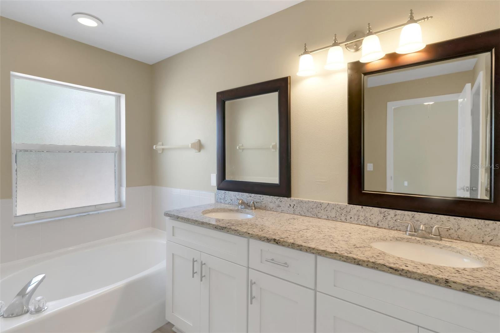 10212 TAKOMAH TRL, TAMPA, FL, 33617