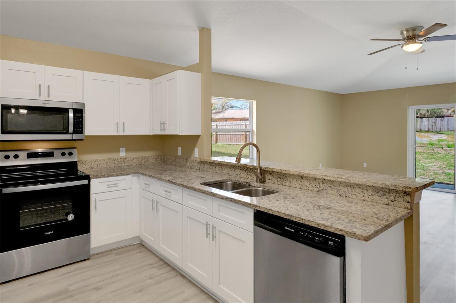 10212 TAKOMAH TRL, TAMPA, FL, 33617