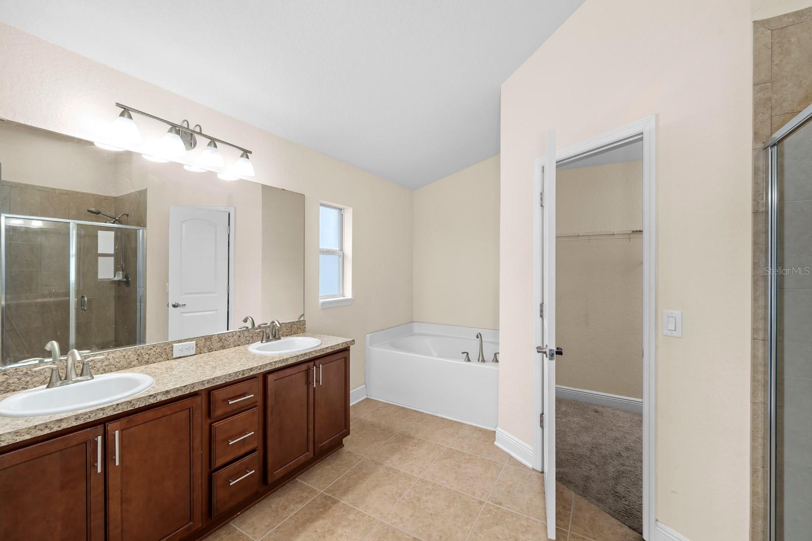 10718 STANDING STONE DR, WIMAUMA, FL, 33598