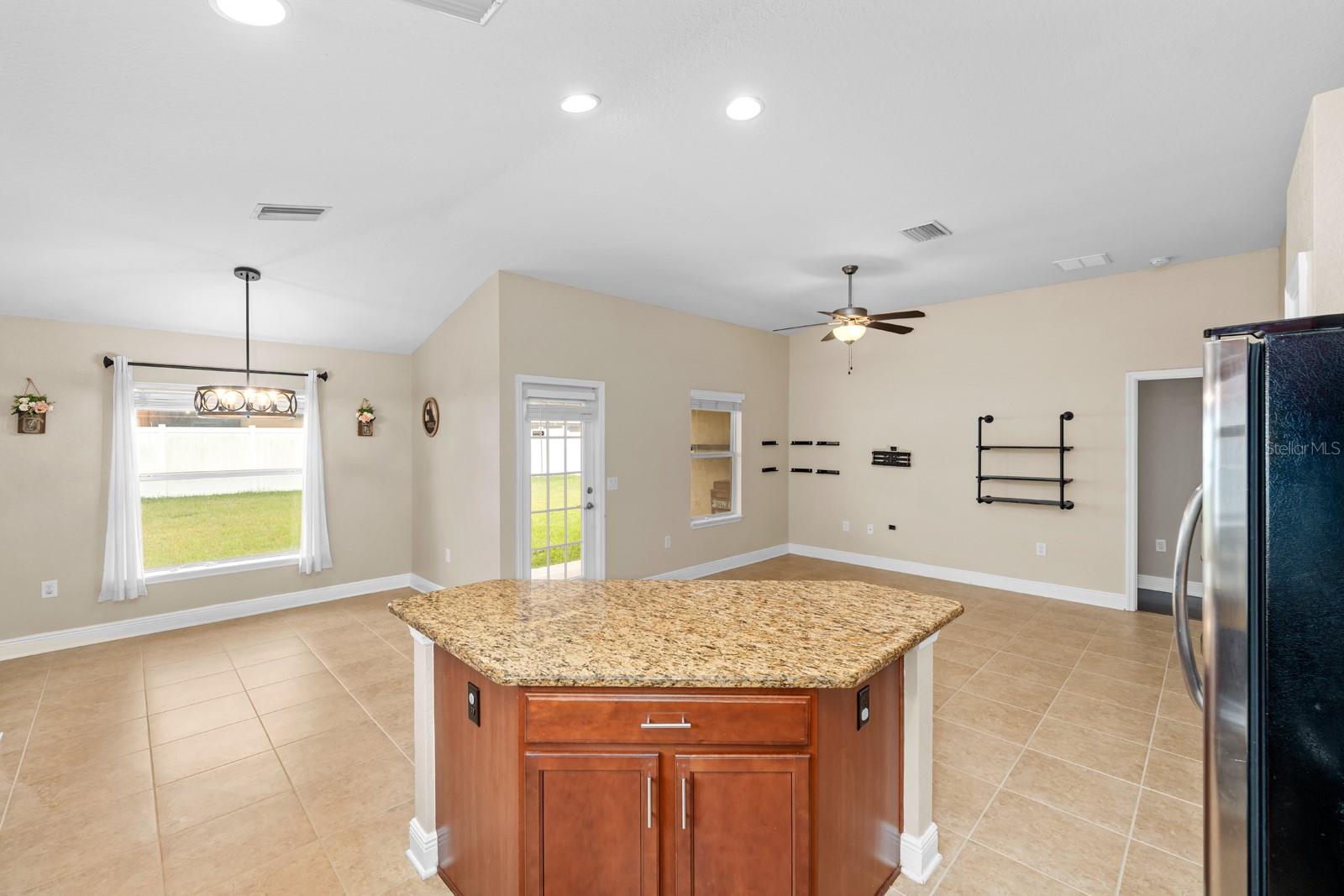 10718 STANDING STONE DR, WIMAUMA, FL, 33598